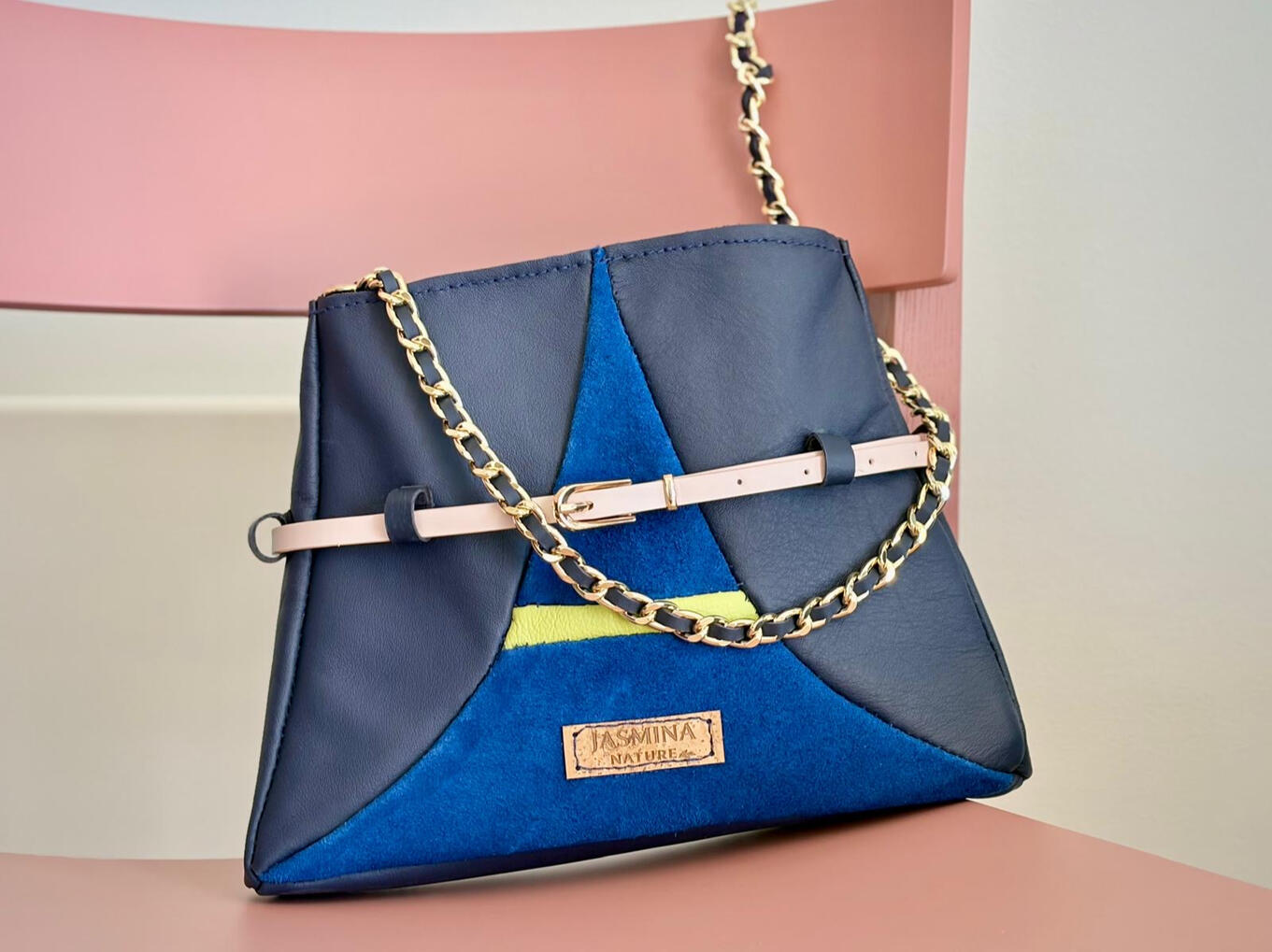 Azure Linea